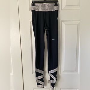 Women’s Nike running leggings